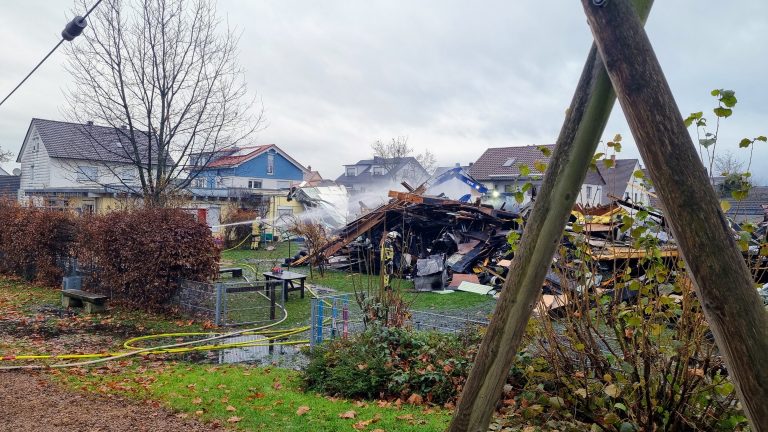 „Villa Kunterbunt“ durch Brand zerstört